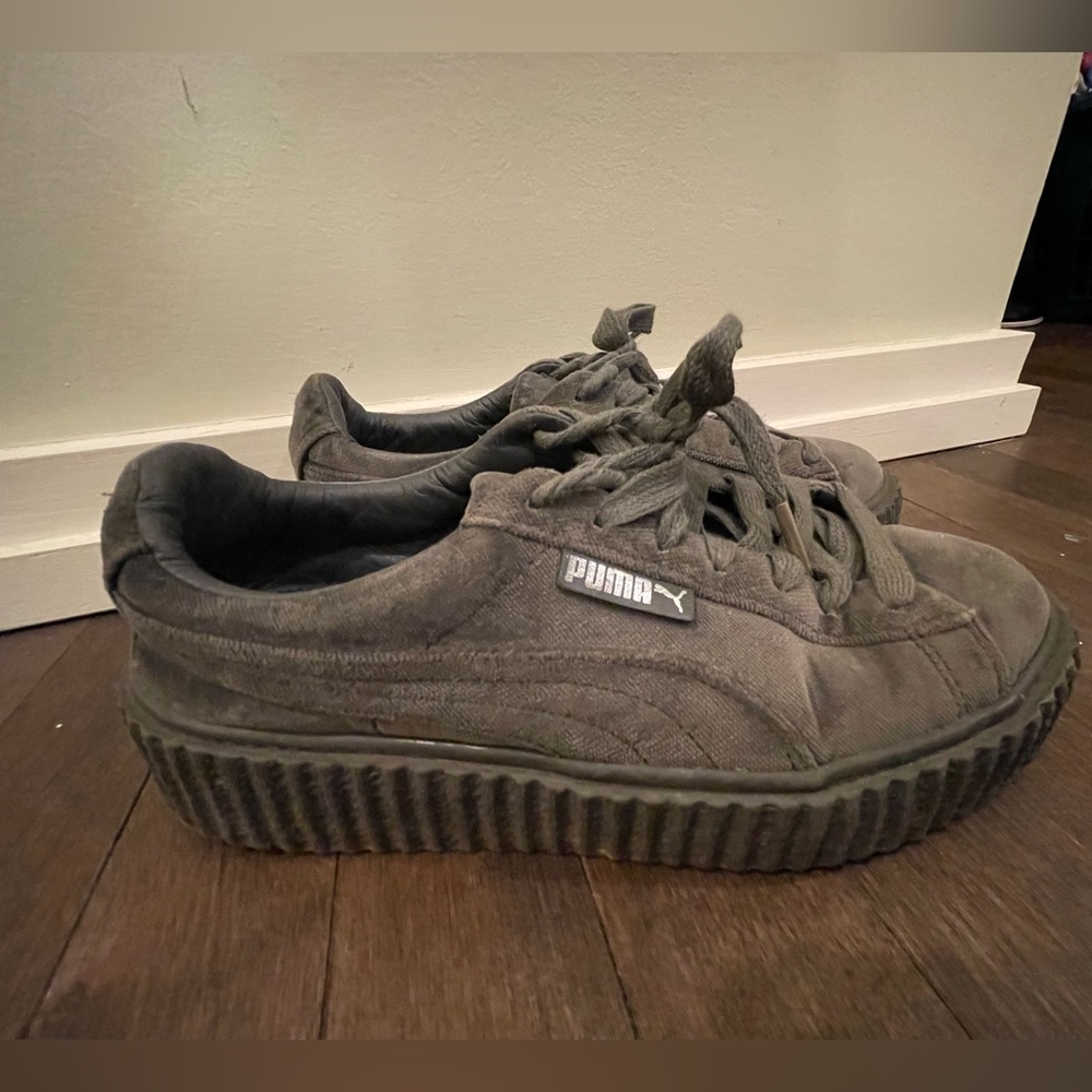 Fender by Rihanna gray platform pumas. Size 7. Run small.